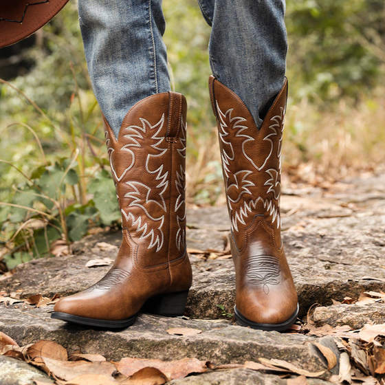 Ofu Shoes Industry Embroidered high heel men's wooden root boots European and American Western denim boots zipper bag packaging fashion boot cloth
Ofu Shoes Industry Embroidered high heel men's wooden root boots European and American Western denim boots zipper bag packaging fashion boot cloth