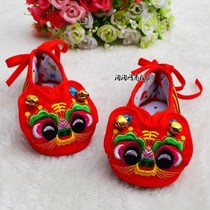 Boys and girls newborn baby cloth shoes baby tiger head shoes autumn and winter soft bottom tiger shoes cotton shoes pure handmade one year old