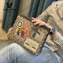 European and American luxury brands mens bag 2022 new tide handbag genuine leather handbag business wallet large-capacity hand holding bag