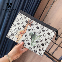 2022 new handbags Mens Boomers Zoo Series Printed Casual Hands bag Mens large capacity Old flower envelopes Baumen