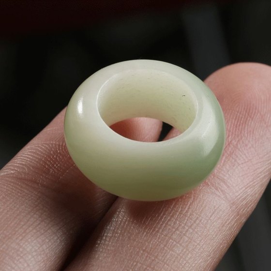 Fidelity Bodhi Running Ring Ring Natural White Jade Bodhi Root 소량 달리기 반지 링음 피부 보디 wenghi wenhua 액세서리 Fidelity Bodhi Running Ring Ring Natural White Jade Bodhi Root 소량 달리기 반지 링음 피부 보디 wenghi wenhua 액세서리