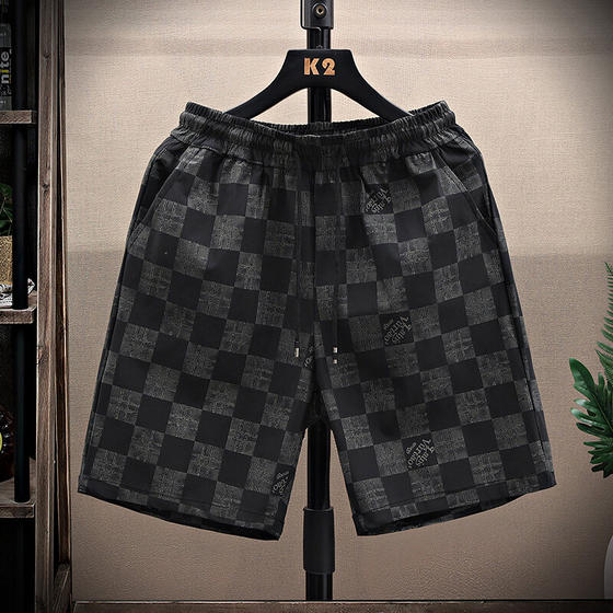 Summer black printed shorts men's ice silk thin style versatile outside wearing beach mid-size trousers trendy men's casual five-point pants
Summer black printed shorts men's ice silk thin style versatile outside wearing beach mid-size trousers trendy men's casual five-point pants