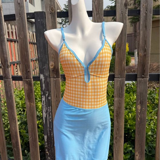 Same swimsuit for women one-piece bikini star conservative two-piece vacation seaside hot spring sexy
Same swimsuit for women one-piece bikini star conservative two-piece vacation seaside hot spring sexy