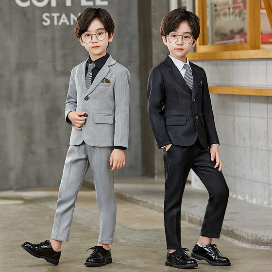 Children's dresses in autumn new British style striped suit three-piece set for boys stage hosting costume
Children's dresses in autumn new British style striped suit three-piece set for boys stage hosting costume