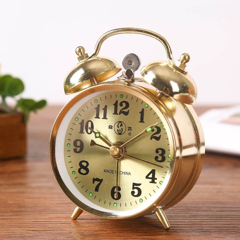 Co-fly upper clockwork alarm clock retro mechanical alarm clock creative student bedroom oversized sound table old metal timepiece-Taobao