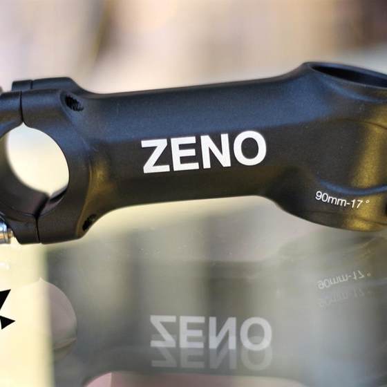 @Bike 고정 기어 Zeno -17 CNC 다운 틸트 핸들 바 25.4 구경 핸들 바 검은 색에 적합합니다. @Bike 고정 기어 Zeno -17 CNC 다운 틸트 핸들 바 25.4 구경 핸들 바 검은 색에 적합합니다.
