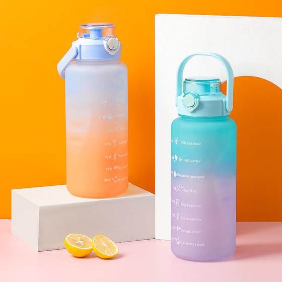 직접 판매 새로운 2000ml 대용량 플라스틱 컵 야외 스포츠 피트니스 우주 컵 건설 현장 대용량 휴대용 톤 직접 판매 새로운 2000ml 대용량 플라스틱 컵 야외 스포츠 피트니스 우주 컵 건설 현장 대용량 휴대용 톤