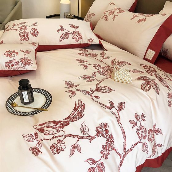 Romantic wedding 100 long velvet cotton four-piece set flower and bird embroidery cotton quilt cover wedding bedding
Romantic wedding 100 long velvet cotton four-piece set flower and bird embroidery cotton quilt cover wedding bedding