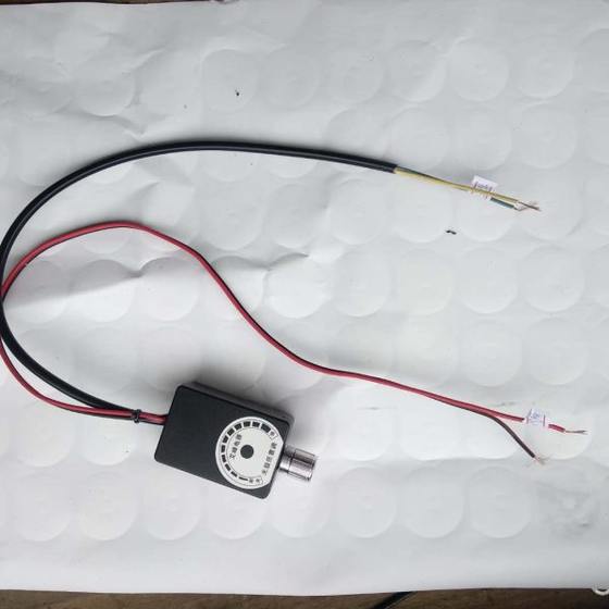 DC 전압 DC12V24V 볼트 전기 팬 모터 속도 조절 스티플 스위치 난방 온도 감소 DC 전압 DC12V24V 볼트 전기 팬 모터 속도 조절 스티플 스위치 난방 온도 감소