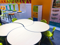 Yucai kindergarten can spell semi-round training table baby learning writing table Crescent-type toy game lifting table