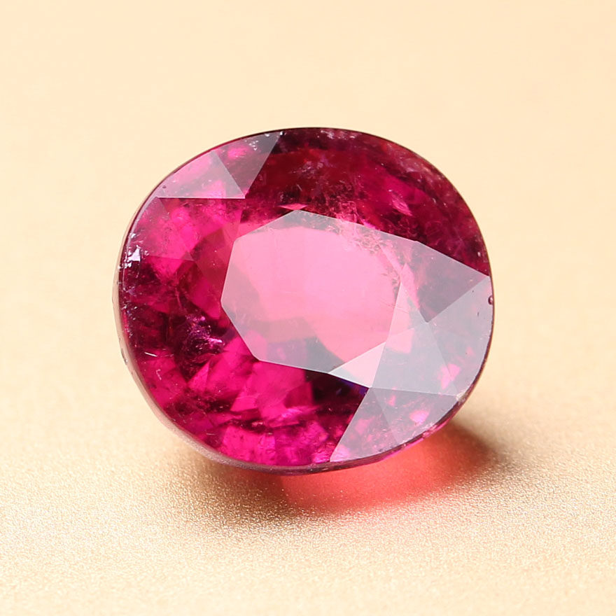 3.28ct 红碧玺裸石戒面 吊坠