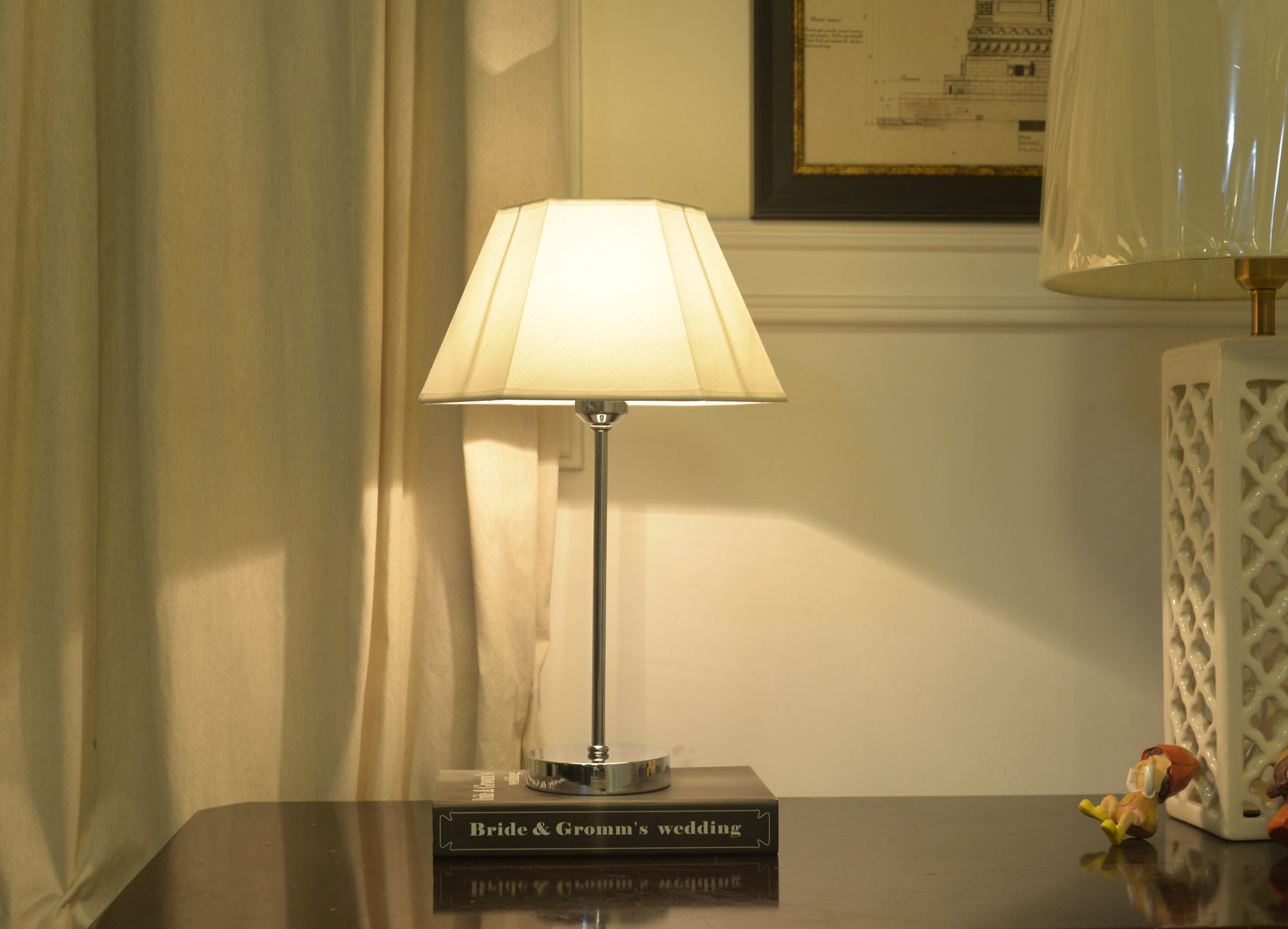 美式台灯卧室床头灯 简约美式复古温馨 暖光床头柜灯厂家直销中山