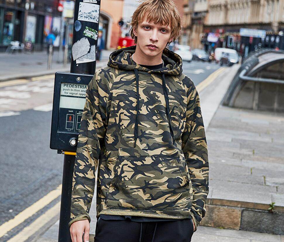 嘻哈潮男 彰显个性时尚范儿