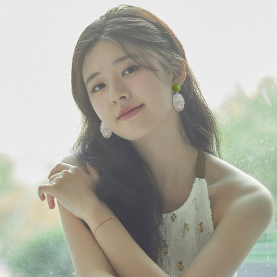 틈새 고급 레트로 그린 껍질을 가진 소녀들을위한 귀 피어싱이없는 신선한 귀 클립 독특한 숲 이어링 틈새 고급 레트로 그린 껍질을 가진 소녀들을위한 귀 피어싱이없는 신선한 귀 클립 독특한 숲 이어링