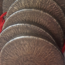 34 cm bronze High side gong edge High 4 cm Weight 4 catties left and right size can be booked for professional tuning