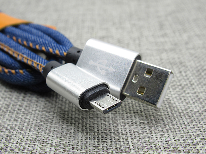 2a安卓速充数据线加长2米通用华为oppo荣耀moto三星手机usb充电器