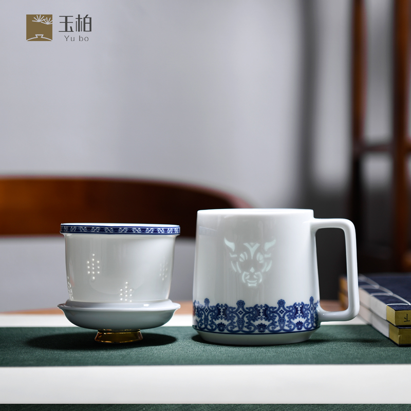 Jingdezhen blue and white jade BaiLingLong ceramics the year of the ox porcelain cup with cover large capacity filter office cup delicate custom