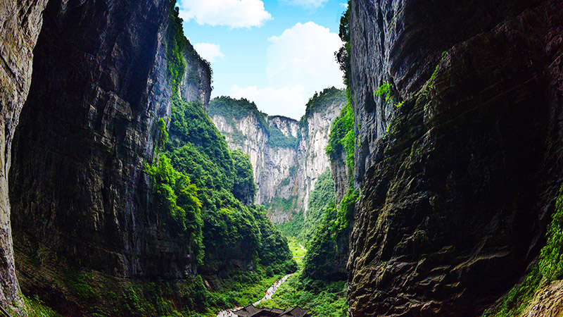 网红新选重庆旅游武隆仙女山天生三桥天坑地缝跟团一日游纯玩门票
