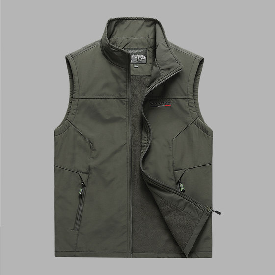 Vest men's winter outdoor leisure photography fishing plus velvet warming jacket Middle -aged and middle -aged vest, shoulder horses clip Vest men's winter outdoor leisure photography fishing plus velvet warming jacket Middle -aged and middle -aged vest, shoulder horses clip