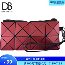 Taiwan DB new womens clutch bag womens mobile phone bag fashion womens bag geometric Lingge hand bag small wallet bag