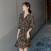 Floral dress summer 2021 new female summer French Platycodon redo waist thin chiffon vneck skirt