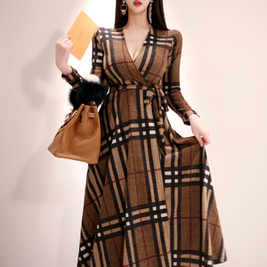 7352 autumn / winter 2020 new long dress Korean style V-neck lace up waist Plaid wrap dress