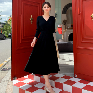 New style temperament V-neck belt all-match pleated skirt dress women