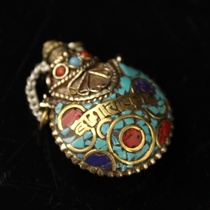 Antique Tibetan crafts Copper package turquoise snuff bottle Copper inlaid with turquoise Tibetan characteristics
