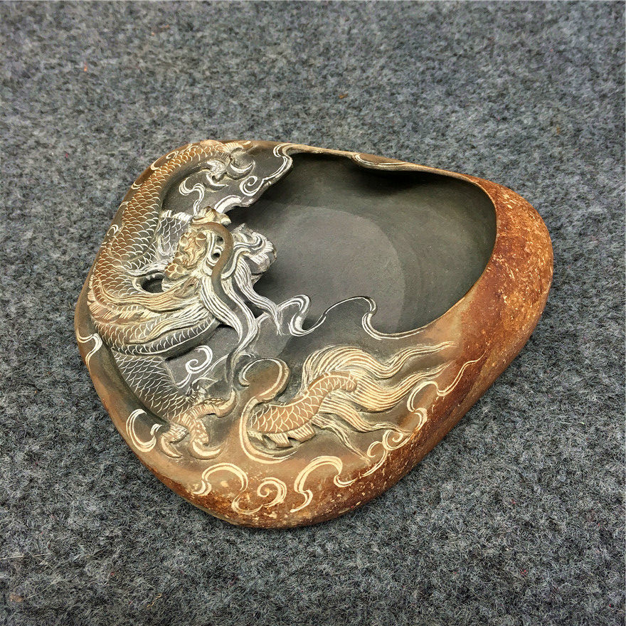 齐美作品《飞龙在天》济源坑金晕歙砚