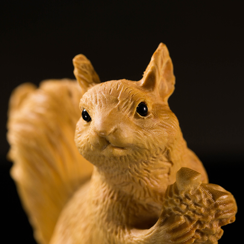 黄杨木雕可爱松鼠把件 实木雕刻动物小松鼠 精雕工艺礼品