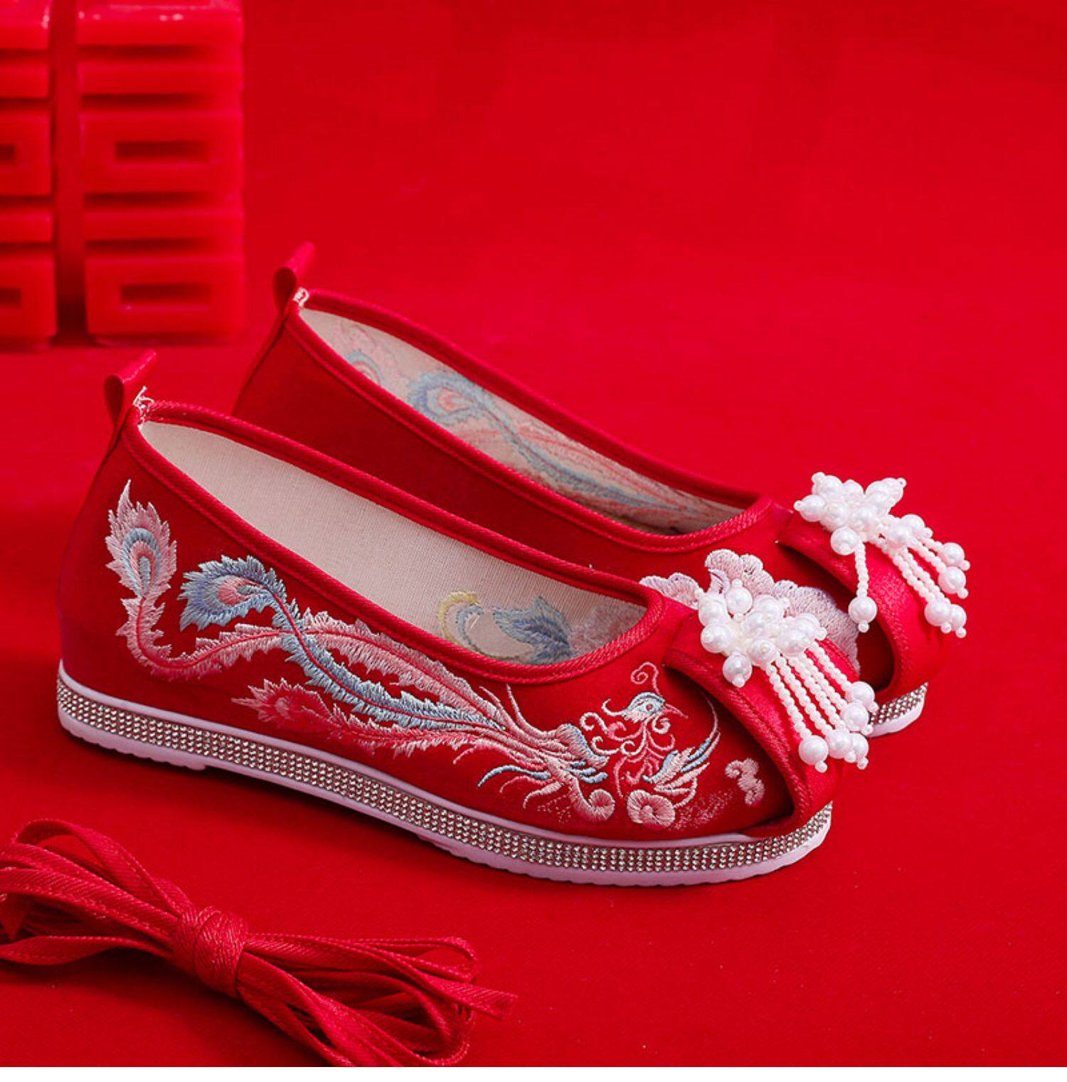 春夏秀禾婚鞋女内增高古风汉服鞋子复古坡跟民族风红色新娘绣花鞋
