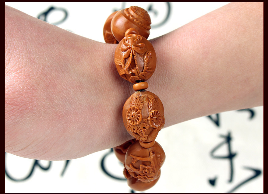 苏州核雕名家于辉《花开富贵》手串