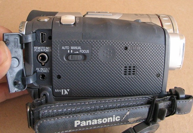 panasonic/松下 nv-gs200 3ccd数码摄像机(mini dv磁带)320-380元