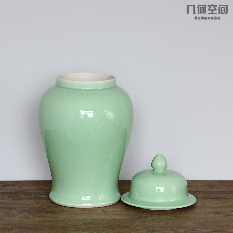 Chinese ceramics glaze ceramic vase in the geometry space decoration flower general pure color pea green as cans furnishing articles