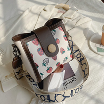 Hong Kong demolition brand high-end popular small bag female 2022 new net red fashion broadband one-shoulder messenger bucket bag