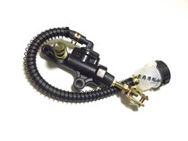 Suitable for motorcycle YZF R1R6 Yamaha TZR dolphin FZR250 TDM850 rear disc brake upper pump brake pump
