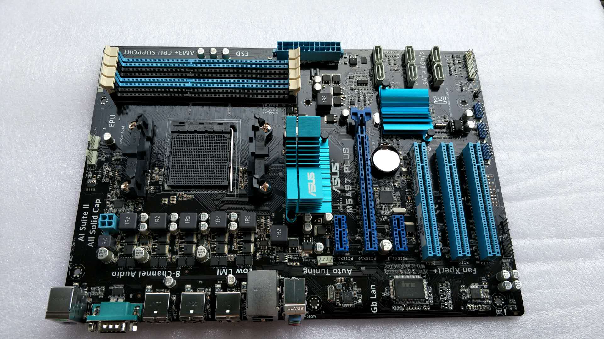 asus/华硕 p8z77-v 豪华大主板 lga1155 支持 3570 e3-1230 z77
