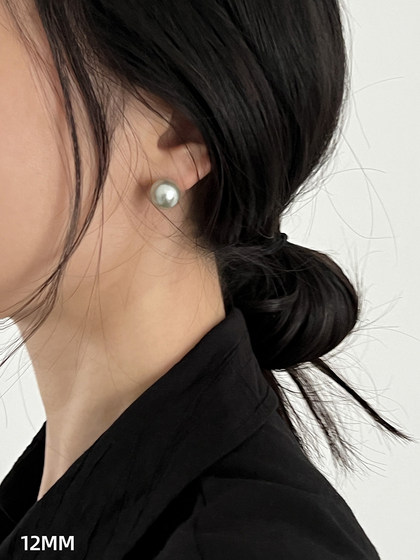 Doudoustore Silver Needle Small Grey Bean Cool Silver Gray Pearl Earrings 여성 블로거 열 이어링 귀걸이. Doudoustore Silver Needle Small Grey Bean Cool Silver Gray Pearl Earrings 여성 블로거 열 이어링 귀걸이.