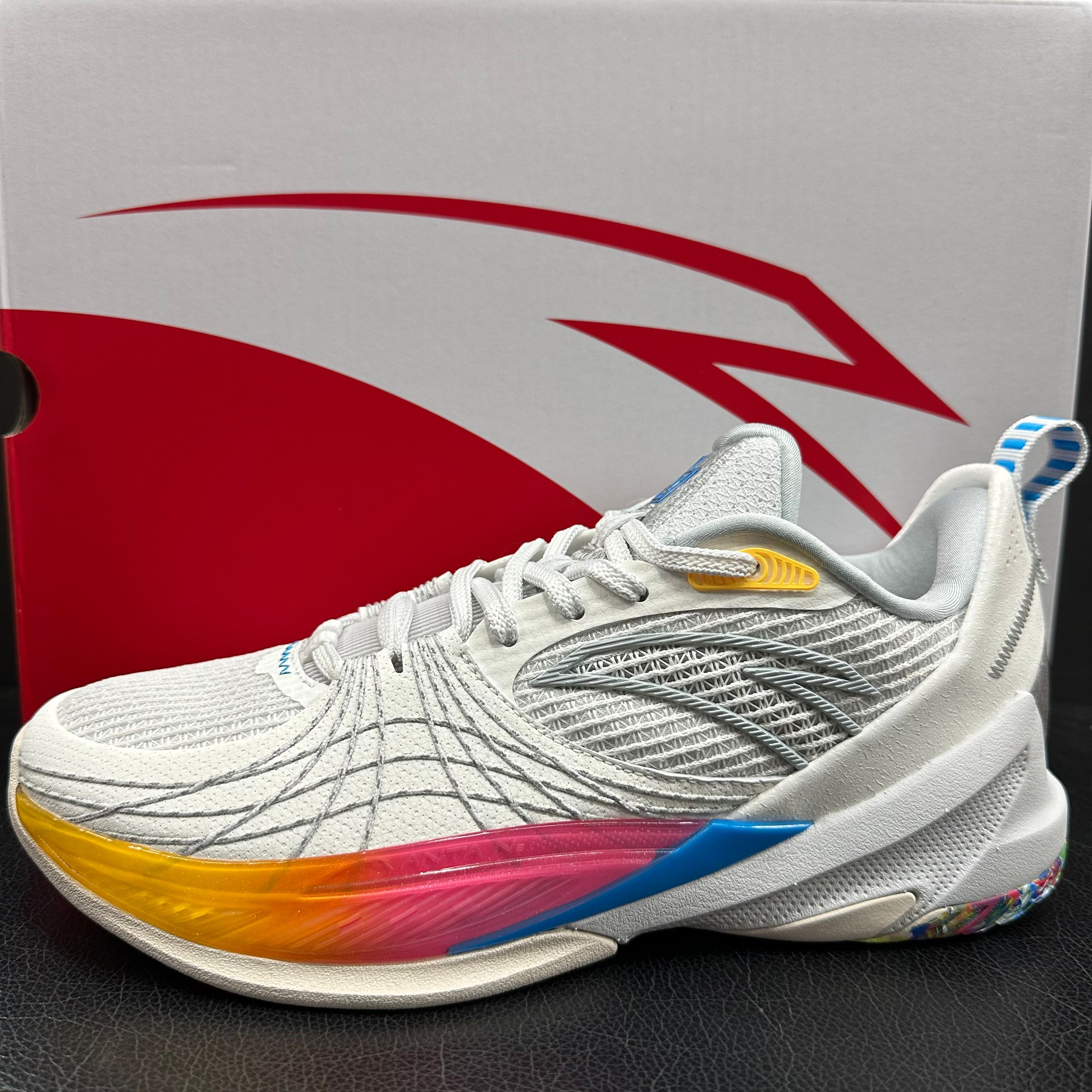 安踏速决6篮球鞋全掌氮科技专业篮球鞋稳定支撑防滑耐磨112511108