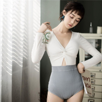 One-piece swimsuit womens 2021 new fashion belly cover long sleeve sunscreen cover belly thin conservative student swimsuit