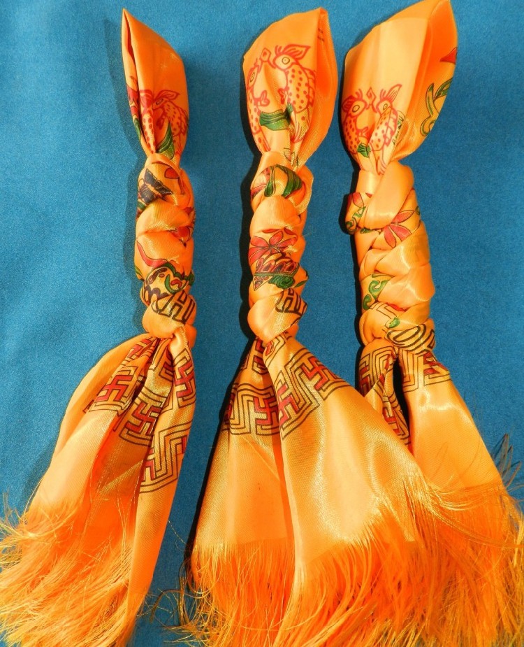 蒙古族工艺品 纯手工金刚结 吉祥结 汽车挂饰 2种颜色可供选择