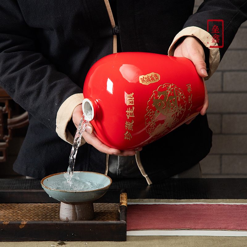 An empty bottle of jingdezhen ceramic household seal aged 12 zodiac 5 jins of jar mercifully wine canned wine utensils