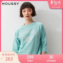 MOUSSY 2021 spring and autumn new round neck old hole letter printing T-shirt female 010ESE90-0460