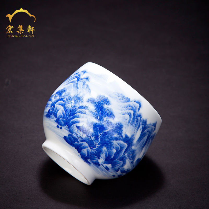 Jingdezhen tea blue - and - white porcelain teacup masters cup meditation of large ocean 's cup single landscape kung fu cup