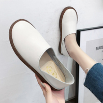 Doug shoes female 2021 spring new flat sole shoes soft soles lazy one pedal mother white nurse shoes tide
