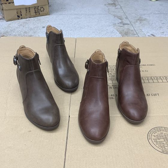 Foreign trade original single fashion short boots Roman shoes buckle decorative round toe retro short boots side zipper flat bottom
Foreign trade original single fashion short boots Roman shoes buckle decorative round toe retro short boots side zipper flat bottom