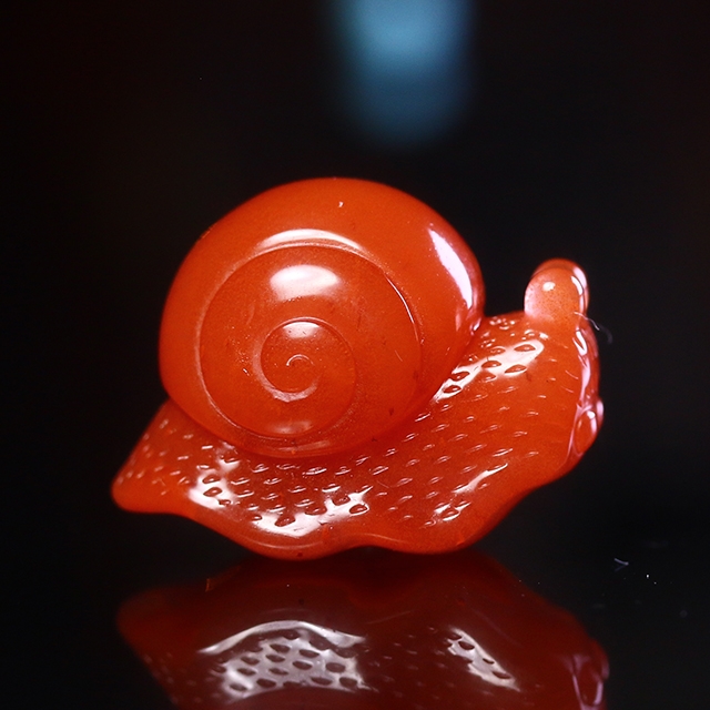 不懈南红玛瑙苏工雕刻蜗牛挂件吊坠男