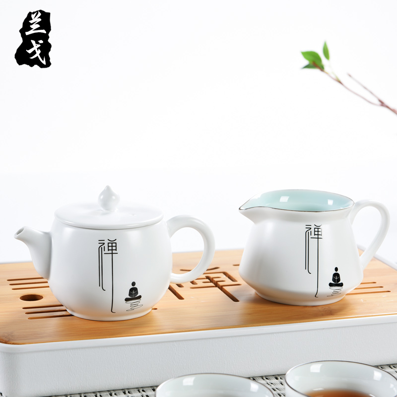 Having a complete set of kung fu tea set suet white porcelain inferior smooth glaze up white tureen gift set the teapot