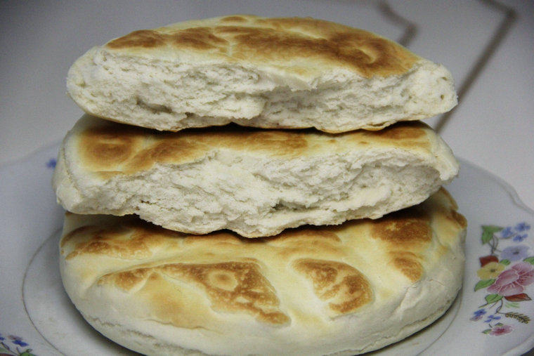 白饼子兰州白吉饼清真手工白饼甘肃馍馍早餐馍馍西北特色小吃锅盔