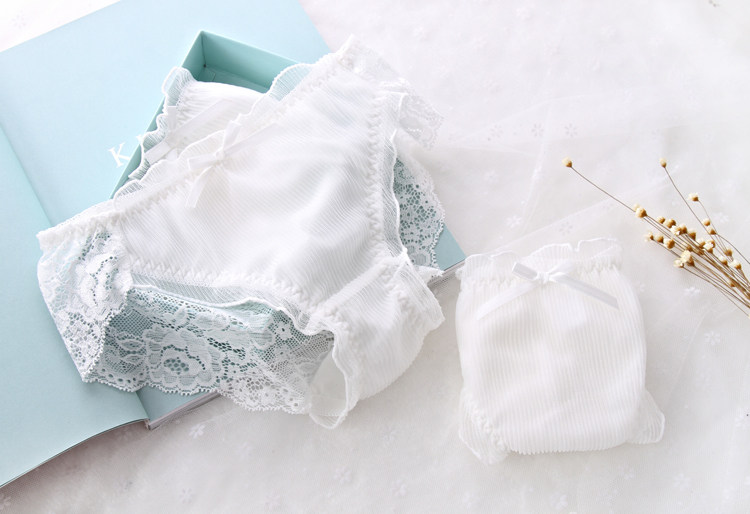 日系性感女士白色内裤女超薄透明蕾丝面料纯棉低腰网纱女生三角裤